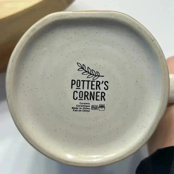 Large ceramic mug Potter’s corner hamsa hand evil eye 🪬 18 fl oz 5” tall - Picture 4 of 5